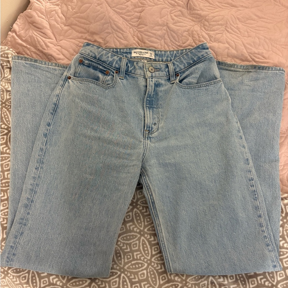 High Wasted Abercrombie Blue Jeans